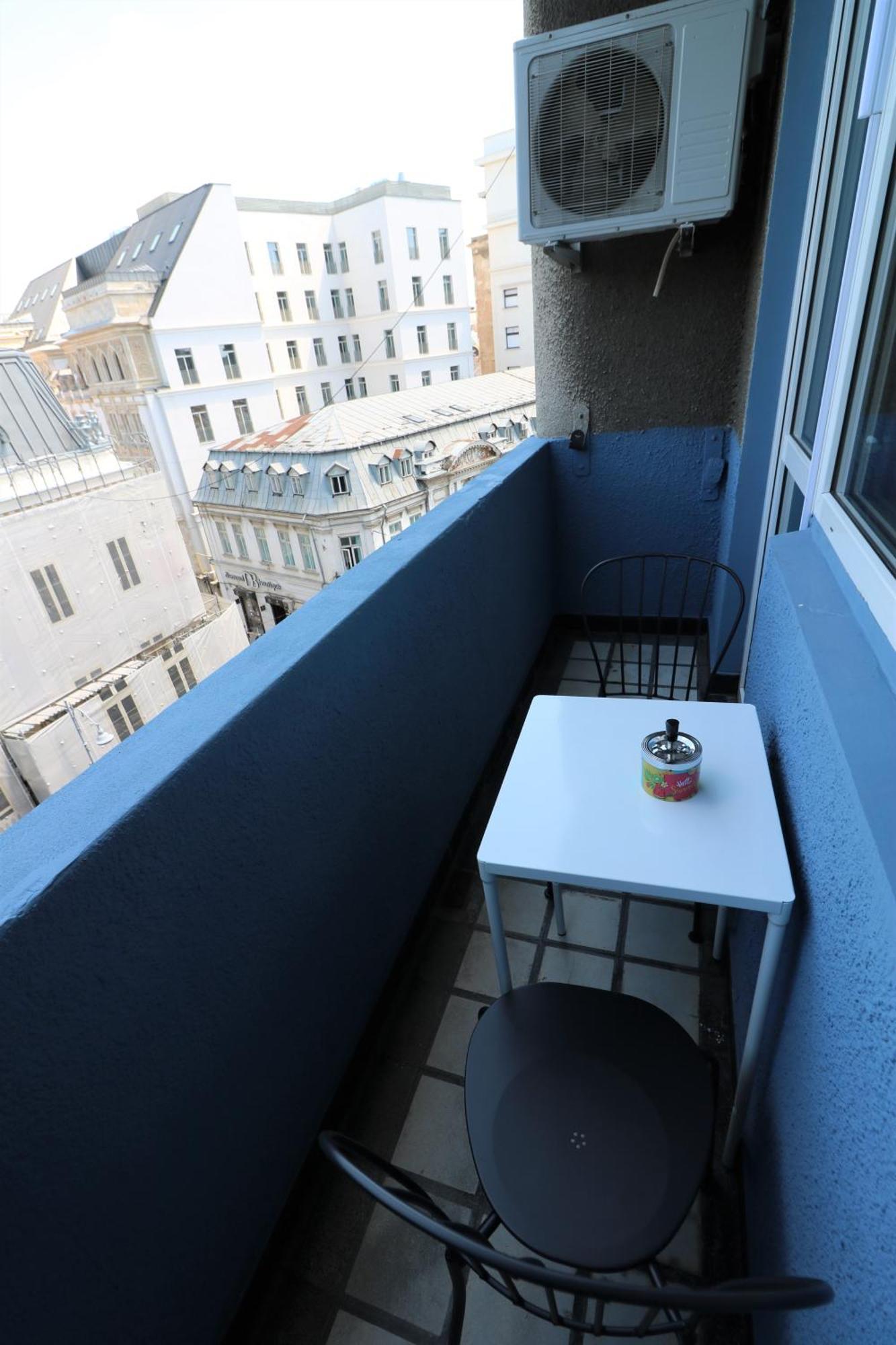 Charming Cozy Apartment - Old Town - Free Minibar 布加勒斯特 外观 照片